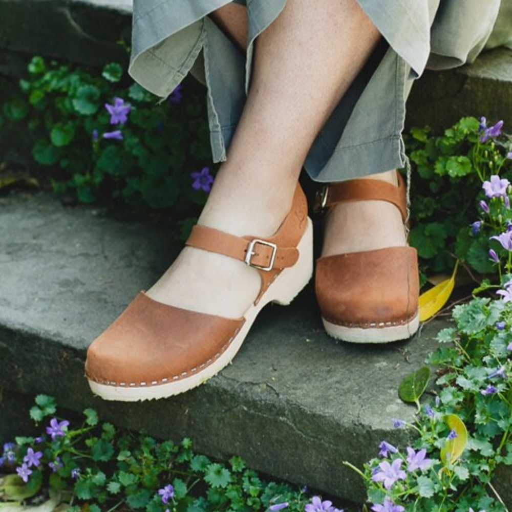Lotta from Stockholm Swedish Clogs Low Wood Brown Oiled Nubuck Leather